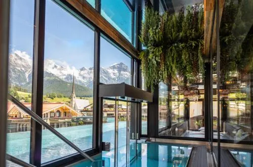 Hotel Lohningerhof in Maria Alm am Steinernen Meer, Österreich
