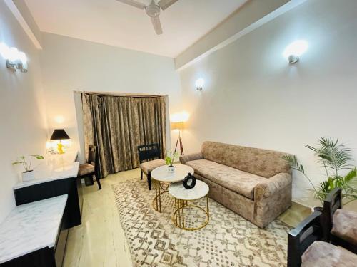BedChambers Serviced Apartments, Sector 40