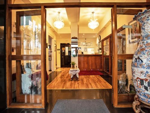 The Waverley Hotel - image 5