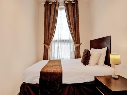 The Waverley Hotel - image 13