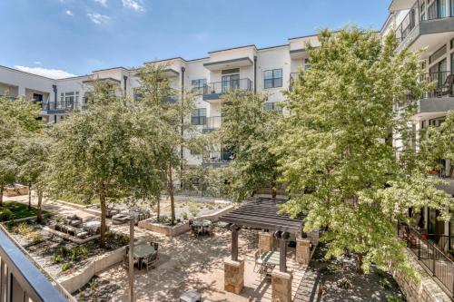 Arboretum 1br w gym pool wd nr restaurants ATX-177 in Austin, USA