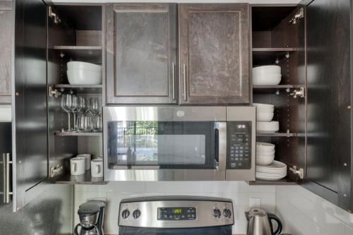 Arboretum 1br w gym pool wd nr restaurants ATX-177 in Austin, USA