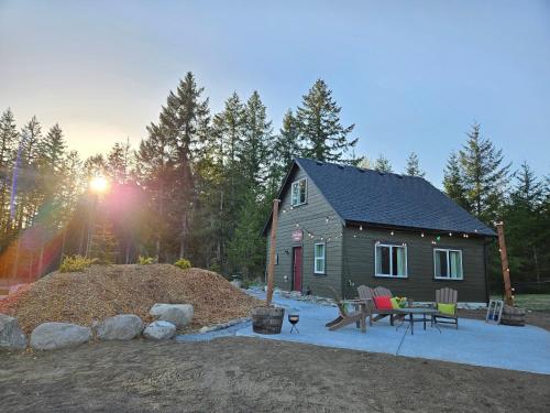 Stunning Mt Rainier Views!tahoma Ridge Cottage