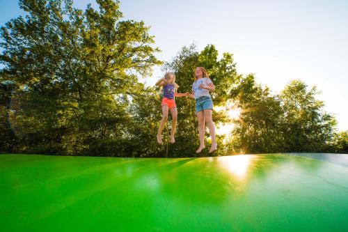 Papillon Country Resort - image 10