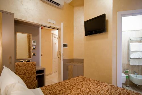 Hotel Fellini a Fontana di Trevi, Roma (foto 6)