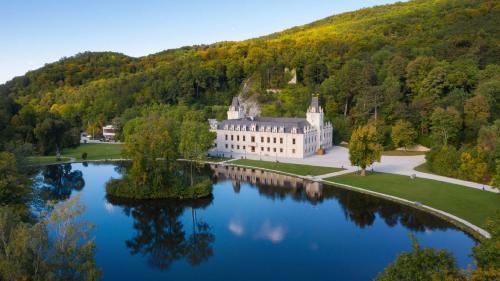 Hotel Schloss Hernstein in Hernstein, Österreich