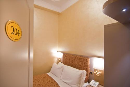 Hotel Fellini a Fontana di Trevi, Roma (foto 7)