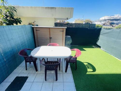 Appartement Cap d'Agde, 2 pièces, 4 personnes - FR-1-723-68