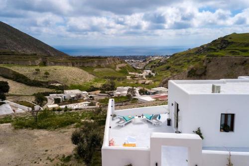 Amazing Vineyard View Luxury Villa with juccuzi! in 安普雷奧