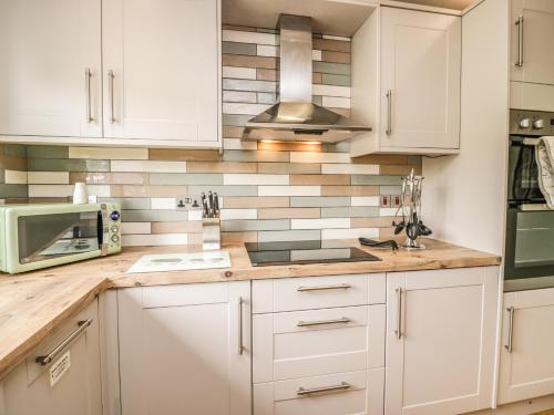 Primrose Cottage Ulverston - image 6