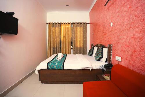 Deluxe Family Room image 10