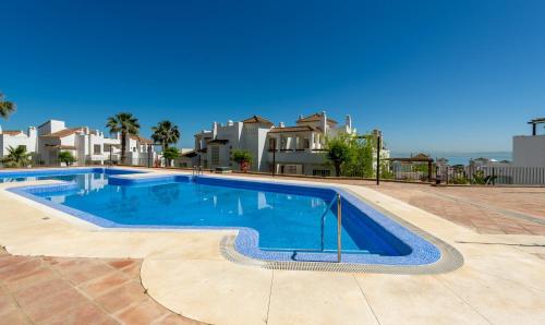 2149-Amazing groundfloor 3 bedrooms on golf pools - image 9