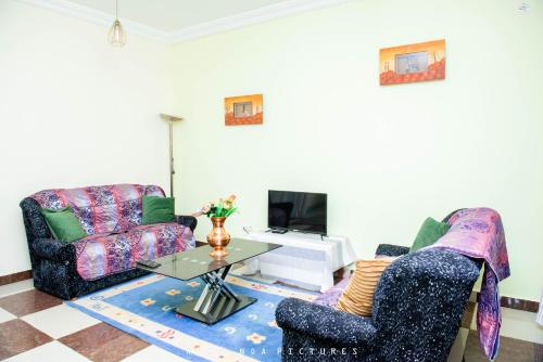Odza, modern apartment, 3 bedrooms, private parking, Yaoundé (photo 2)