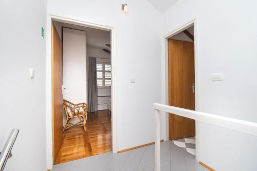 House Karmina - image 14