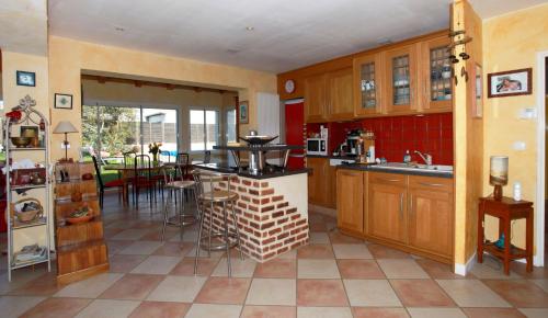 maison piscine in Dompierre-sur-Mer