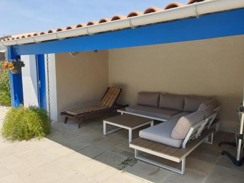 maison piscine in Dompierre-sur-Mer