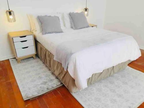 สิ่งอำนวยความสะดวก, Contemporary 2 bed in Suburbs - 2080 in บูลาวาโย