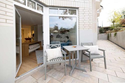 Apartment with Balcony