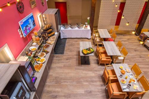 餐飲選擇, SOWELL RESIDENCES New Chastillon in 伊索拉