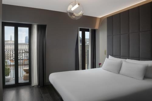 1 queen bed