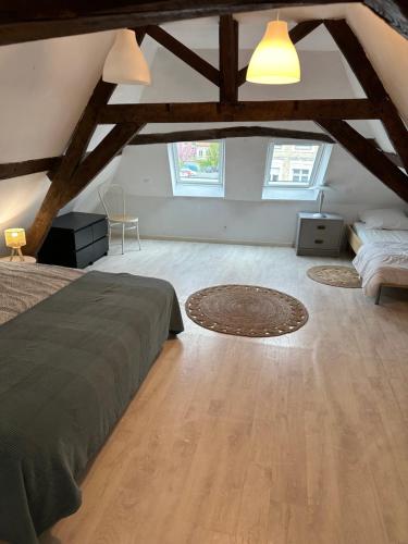 appartement duplex proche de la gare et du centre ville in 聖奧梅爾
