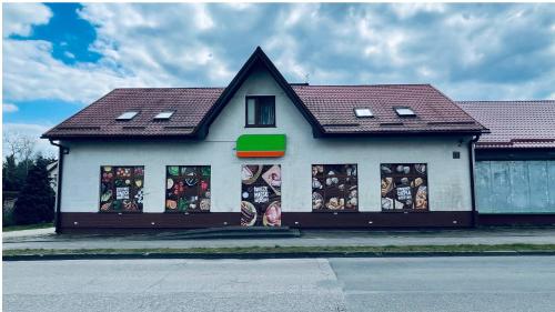 Apartament Pod Kasztanami - BIAŁY (Apartament Pod Kasztanami - BIALY) in Insko