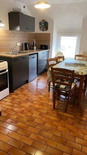 Gîte Marchand (Gite Marchand) in Haut-du-Them-Château-Lambert