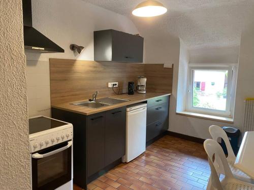 Gîte Marchand (Gite Marchand) in Haut-du-Them-Château-Lambert