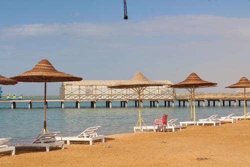 Maldives Holtel in Ras Sedr