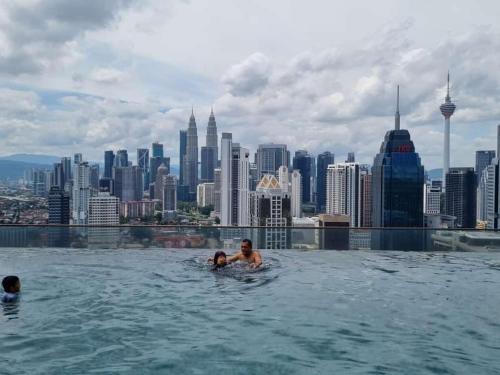 Regalia Suites KL Infinity Pool _ by MygeHomes, Kuala Lumpur
