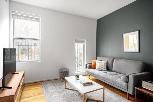 Dupont Circle 2BR nr U St Metro Glens Mkt WDC-180