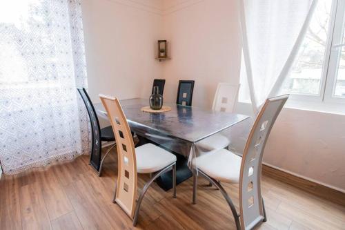 appart de charme a 2 pas du centre de Montbrison in Montbrison