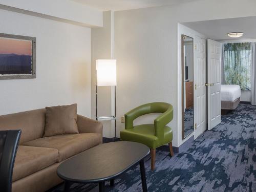 Fairfield Inn & Suites by Marriott Orlando Lake Buena Vista