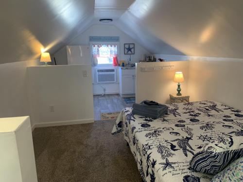 Loft at the Beach apts in North Camellia Acres, USA