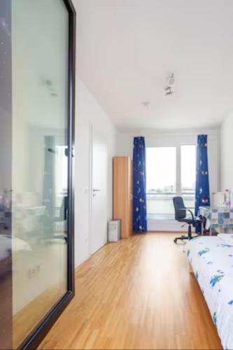 Privatzimmer mit Balkon-Richtung Messe, Hannover (Foto 2)