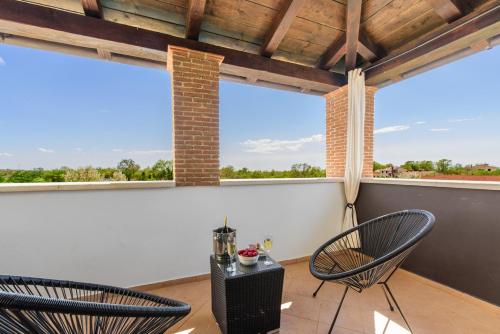 Villa Olea Mare with Private Heated Pool in Buici