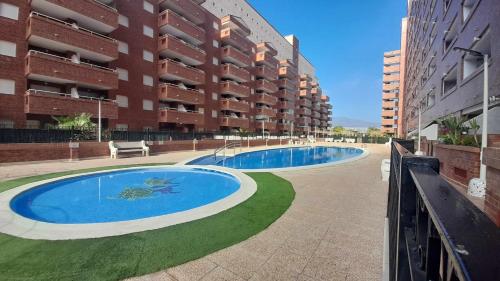 Ayf a 200m de la playa con gimnasio