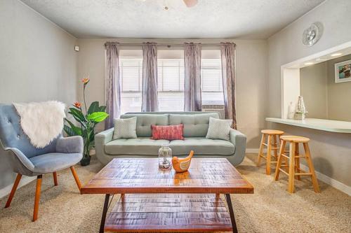 Cozy & Comfy - Few blocks away from Plaza District in Oklahoma City, USA