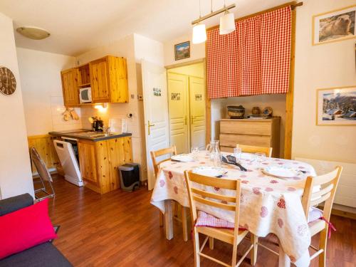 Appartement Valfréjus, 2 pièces, 4 personnes - FR-1-468-44