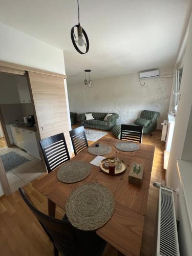 Apartman Didi-free parking in Jugovićevo