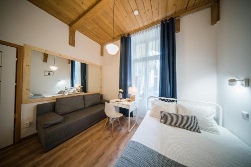Roller Aparthotel Room Type - Studio