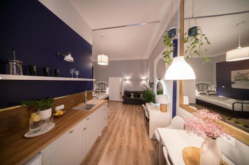 Roller Aparthotel Room Type - Studio Apartment