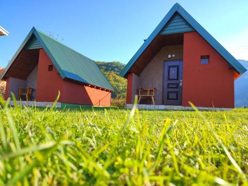 Rest&peace homes in Polja