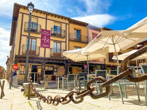 Hostal Ainoa - Hotel - Berlanga de Duero