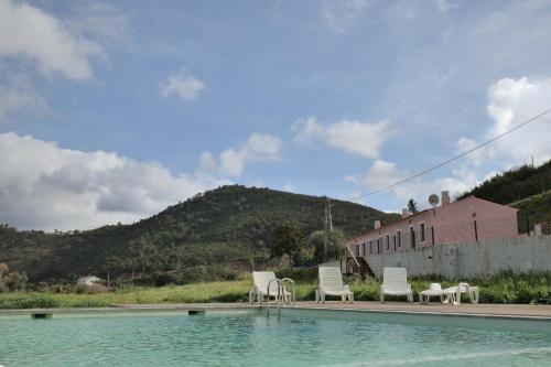  Recanto Da Ribeira Casas De Campo, Pension in Monchique bei Santa Bárbara