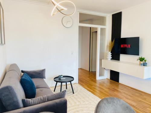 KYANIT APARTMENT: FREE PARKING + POOL + NETFLIX, Wuppertal (Foto 5)