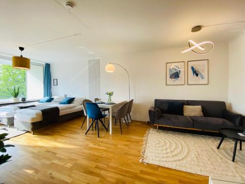 KYANIT APARTMENT: FREE PARKING + POOL + NETFLIX, Wuppertal (Foto 3)