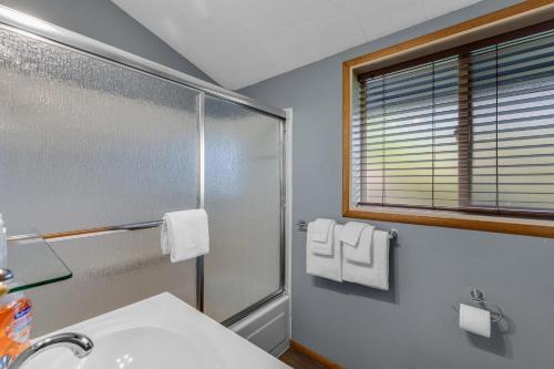 Beach Haven - image 6