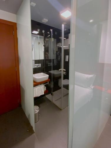 Double Room image 10