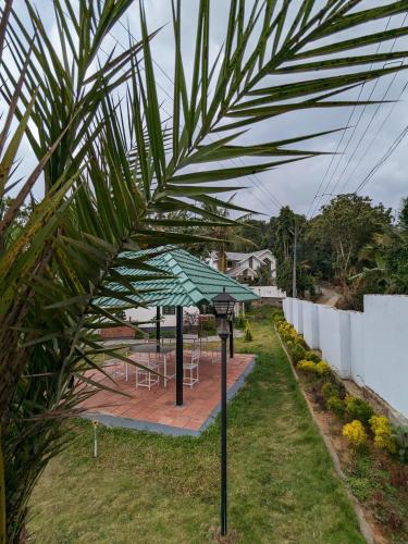 Multiple Stories, Wayanad in Meppadi